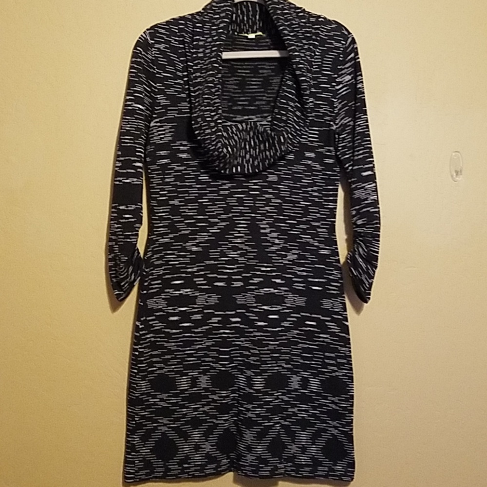 Gianni Bini midi dress